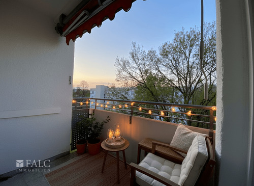 Balkon KI-generiert - 3 Zimmer Etagenwohnung zum Kaufen in Augsburg