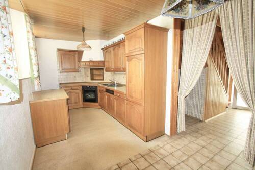 Halboffene Küche!... - 4 Zimmer Einfamilienhaus in Hünstetten-Beuerbach