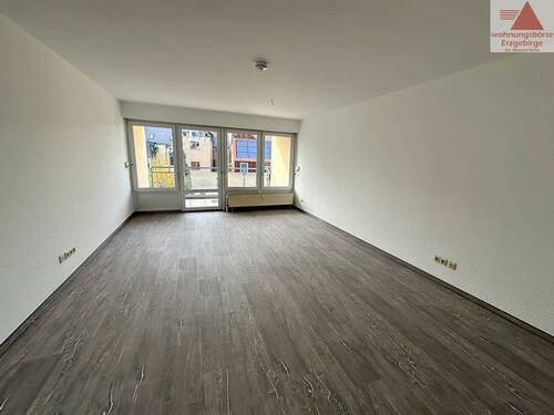 Wohnzimmer - Rollstuhlgerecht, Barrierearm mit Balkon und Stellplatz!