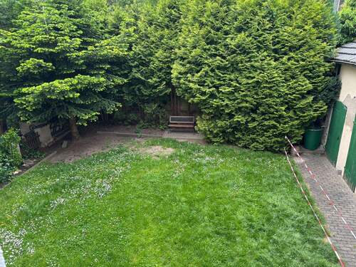 Sitzmöglichkeiten im grünen - 