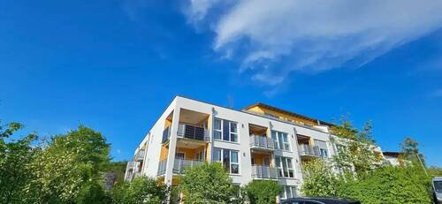 Außenansicht - 2 Zimmer Etagenwohnung zur Miete in Regenstauf