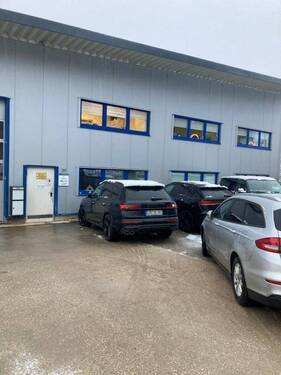 Zufahrt - Halle zum Kaufen in Grünhain-Beierfeld