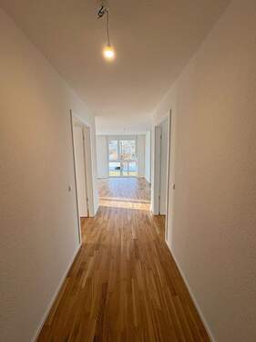 flur - Schöne hochwertige 5-Zi. Whg. mit Balkon in Dornstadt. Nur mit Wohnberechtiungsschein beziehbar.