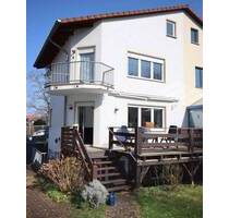 Schönes Einfamilienhaus (DHH) mit Garten, in bevorzugter Lage, Leuchtbergnähe von Eschwege