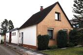 Einfamilienhaus in gefragter Lage - 4 Zimmer Einfamilienhaus zum Kaufen in Delmenhorst