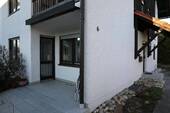 Zugang vorbei an der Terrasse - Doppelhaushälfte mit 137,50 m² in Passau zum Kaufen