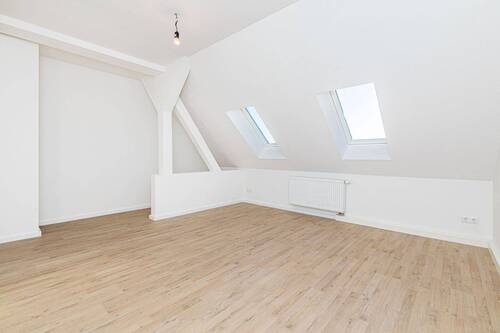 Wohnzimmer - 2 Zimmer Etagenwohnung zum Kaufen in Leipzig