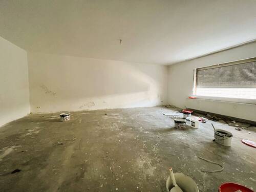 Wohnzimmer - 4 Zimmer Etagenwohnung zum Kaufen in Mülheim an der Ruhr