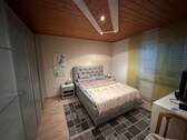 Schlafzimmer EG - 