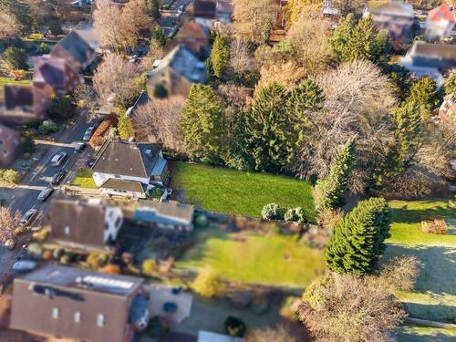 Baugrundstück mit Altbestand - Grundstück mit Altbestand in Hamburg Bramfeld