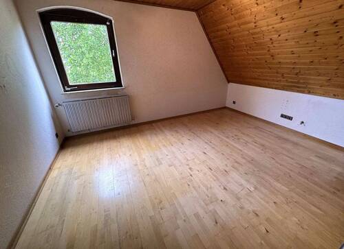 Schlafzimmer - 4 Zimmer Etagenwohnung in Koblenz