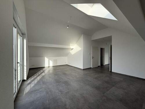 Großes, helles Wohn-Esszimmer - 