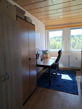  Arbeitszimmer - 