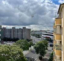 Fernsehturmblick, 2,5-Zimmer-Eigentumswohnung bezugsfrei kaufen in Berlin-Gesundbrunnen, 58 m², Süd-Loggia