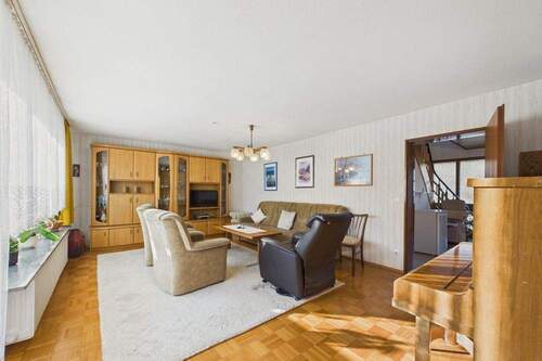 Wohnzimmer, EG - 6 Zimmer Einfamilienhaus zum Kaufen in Neudenau / Siglingen