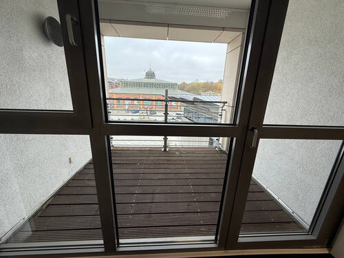 Büro 72 qm Loggia - 