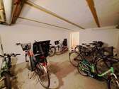 gut genutzter Fahrradkeller - 