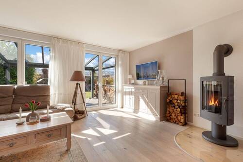 Wohnzimmer - 4 Zimmer Doppelhaushälfte zum Kaufen in Berlin