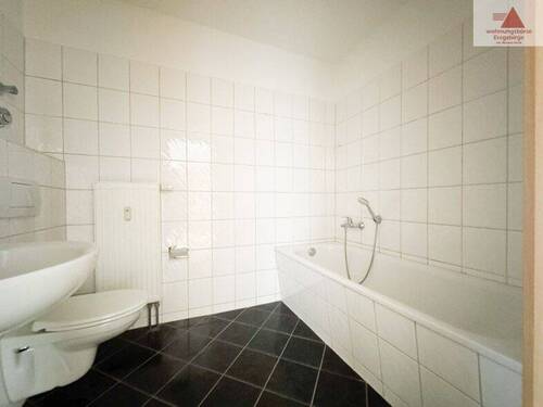 Badezimmer - Etagenwohnung mit 56,00 m&sup2; in Chemnitz zur Miete