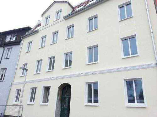 Außenfassade - 1-Zimmer-Wohnungen mit offener Wohnküche und Duschbad