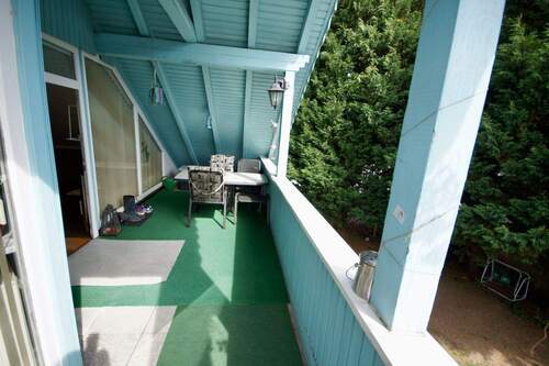 großer Balkon Ansicht 2 - 