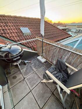 kleiner Balkon an der Küche - 