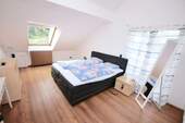 Schlafzimmer Ansicht 1 - 
