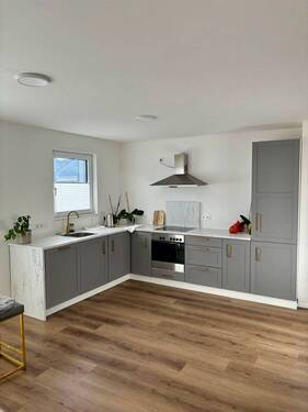 Einbauküche kann übernommen werden! - Terrassenwohnung mit 74,00 m² in Langenfeld (Rheinland) zur Miete