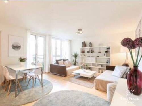 Wohnzimmer - 4 Zimmer Etagenwohnung zum Kaufen in Germering