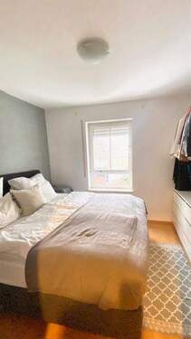Schlafzimmer .jpg - Etagenwohnung mit 72,00 m&sup2; in Freilassing zum Kaufen