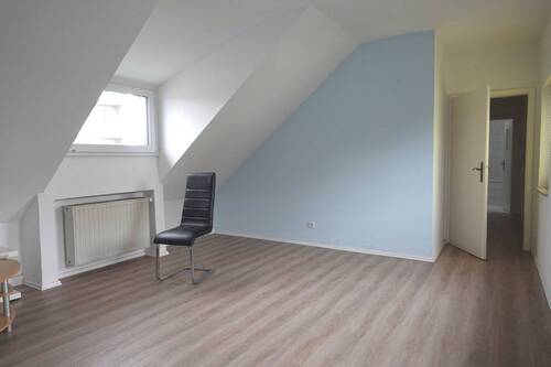 Wohnbereich - 3 Zimmer Etagenwohnung zur Miete in Leverkusen / Opladen