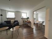 Wohnzimmer - Zentrale Gewerbefläche mit Wohnungscharakter in gepflegtem Mehrfamilienhaus in Essen Rütenscheid!