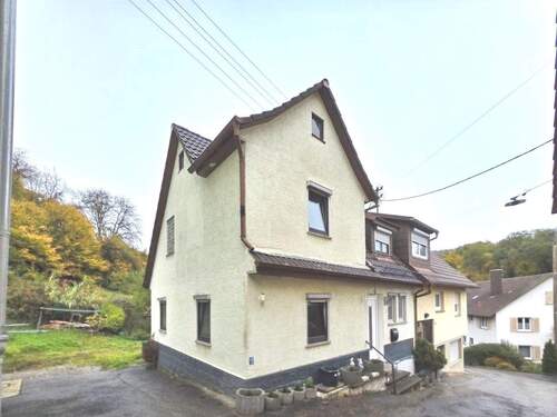 Außenansicht - 4 Zimmer Mehrfamilienhaus, Wohnhaus zum Kaufen in Spiegelberg