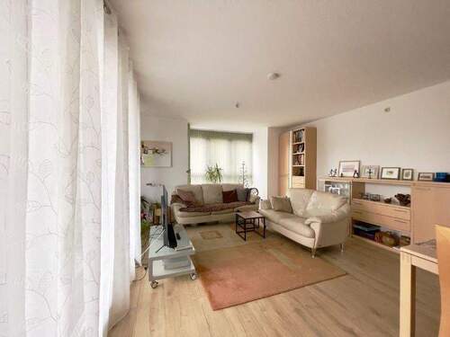 Wohnzimmer - 3 Zimmer Etagenwohnung zum Kaufen in Radebeul