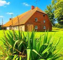 LANDHAUS MIT INTEGRIERTER SCHEUNE*6270qm GRUNDSTÜCK MIT BAULAND ! ! ! - Göhren Lebbin Poppentin