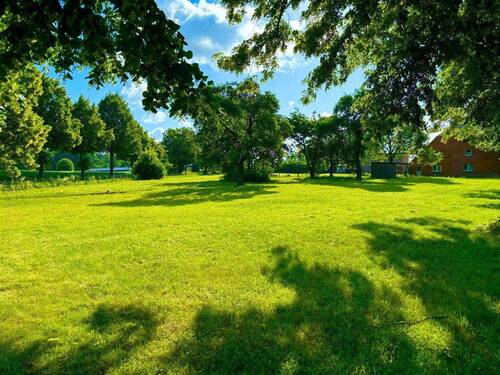 IDYLLISCH MIT VIEL PLATZ - 