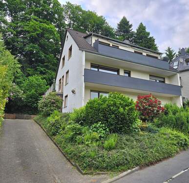 20250520_195811.jpg - Schönes MFH mit 3 vermieteten Wohnungen Lüdenscheid-Buckesfeld!!