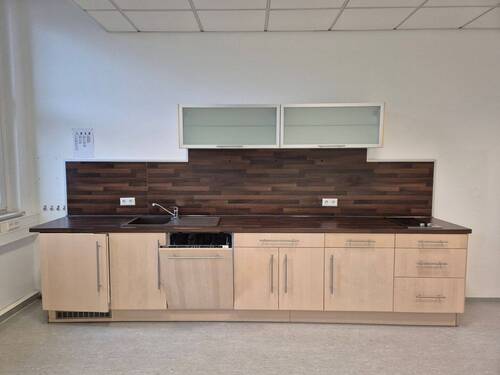 Einbauküche vorhanden - 