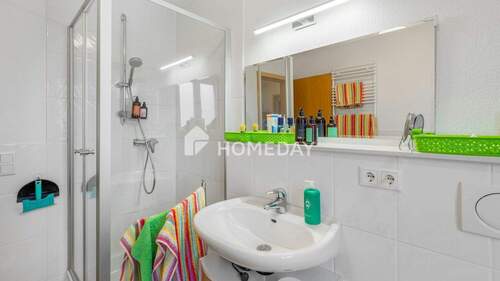 1. OG Badezimmer 1 - 