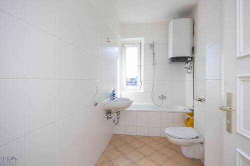 Bad - Etagenwohnung mit 58,50 m&sup2; in München zum Kaufen