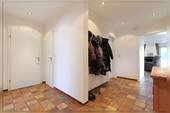 Eingangsbereich EG-Wohnung - 6 Zimmer Mehrfamilienhaus, Wohnhaus zum Kaufen in Heiden