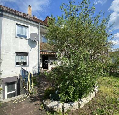 Rückansicht mit Balkon - 5 Zimmer Reihenmittelhaus zum Kaufen in Bamberg
