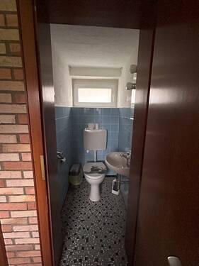 WC - 