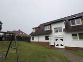 Eingang zum Mehrfamilienhaus - 3 Zimmer Etagenwohnung zum Kaufen in Sarstedt
