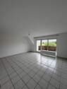 Wohnzimmer mit Balkon - 