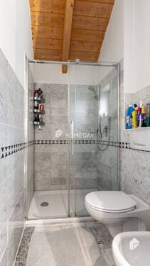 1. OG Badezimmer 2 - 