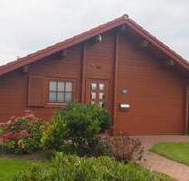 Fehmarn, Haus mit Strand und Wind vor der Tür
