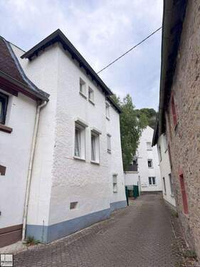 Außenansicht - Mehrfamilienhaus, Wohnhaus mit 144,00 m&sup2; in Bendorf zum Kaufen