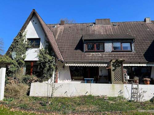 Außenansicht hinten_.jpg - Doppelhaushälfte mit 140,00 m&sup2; in Reinbek zum Kaufen