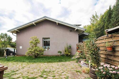 Außenansicht (4) - 9 Zimmer Mehrfamilienhaus, Wohnhaus in Fahrenkrug